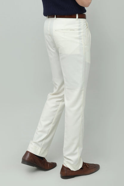 Off-White Pleated Pant